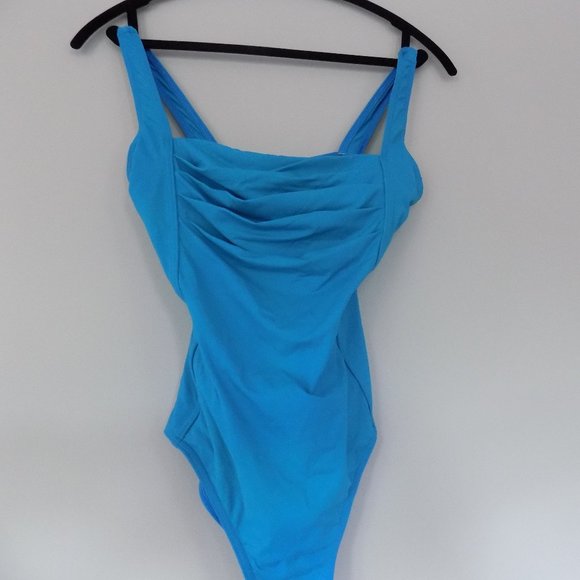 One-Piece Swimsuit - Picture 1 of 3